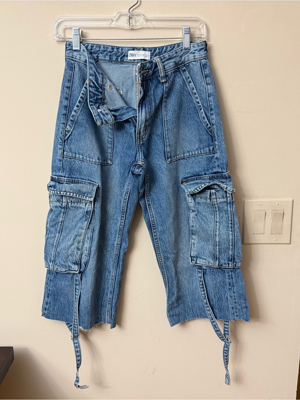 Zara light blue denim cargo capri shorts